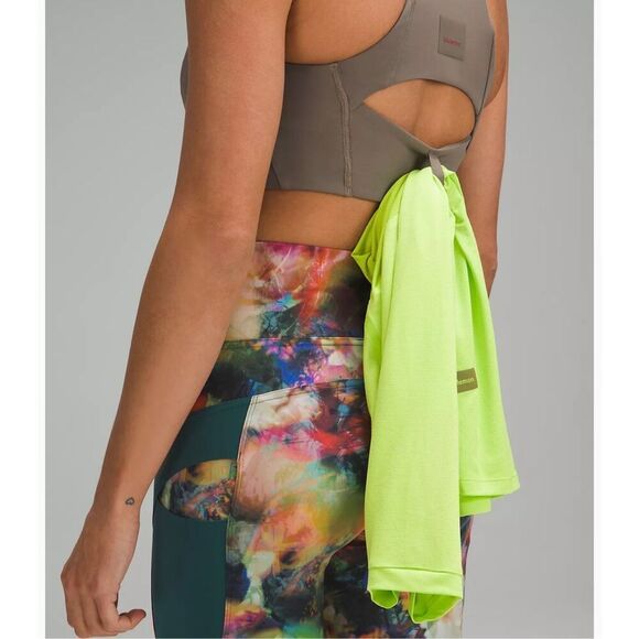 Lululemon Storage Hike Bra size 4 - Picture 3 of 6